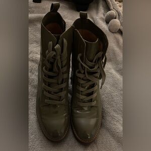 Women’s Vionic Lani Patent lace up boots